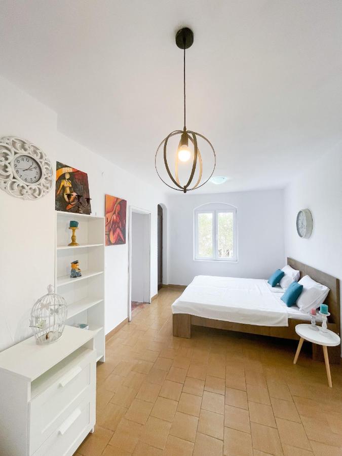Spacious Apartment Amaros コルチュラ エクステリア 写真