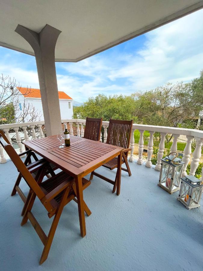 Spacious Apartment Amaros コルチュラ エクステリア 写真