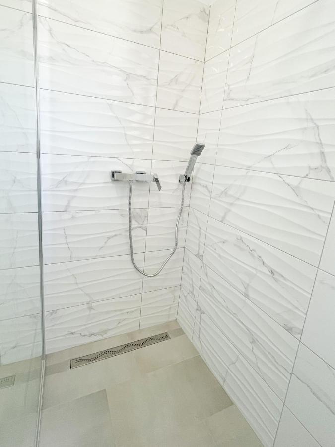 Spacious Apartment Amaros コルチュラ エクステリア 写真