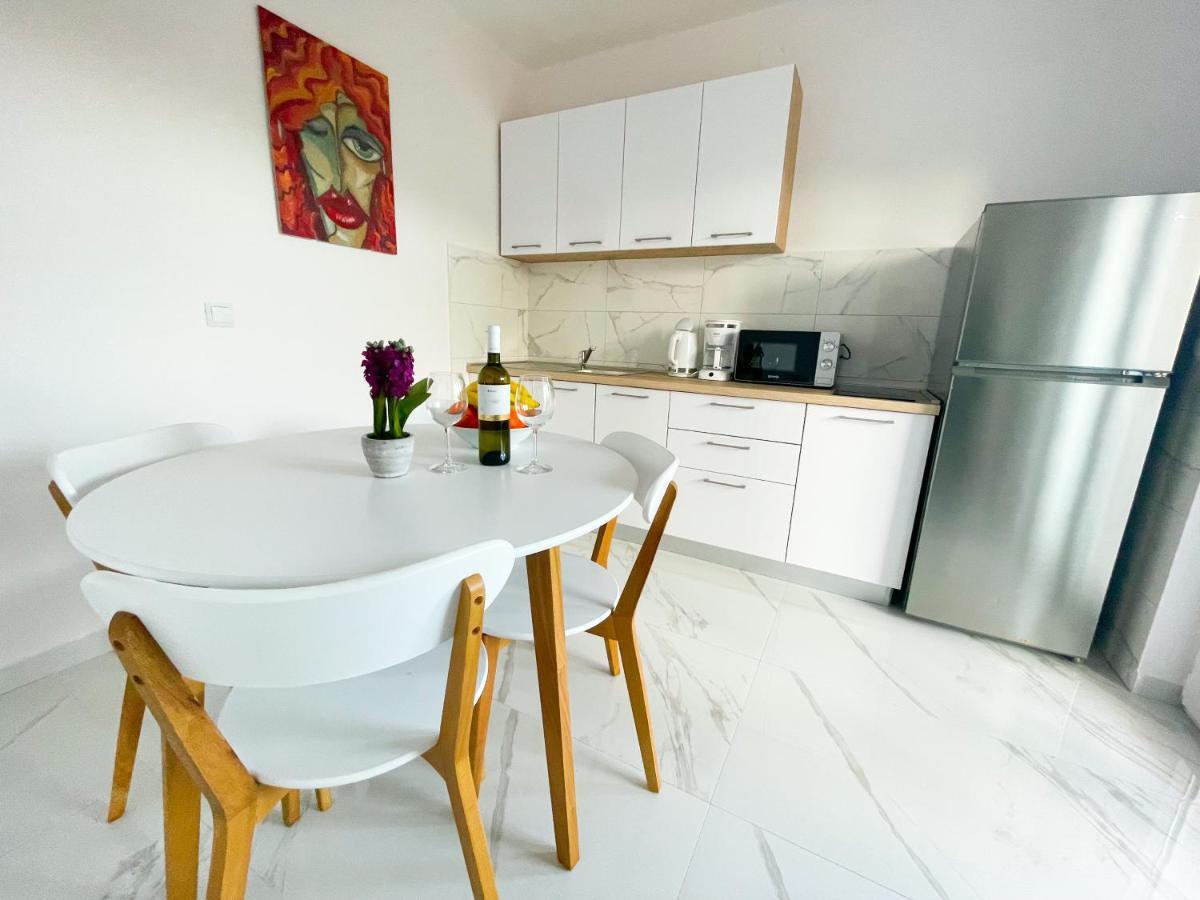 Spacious Apartment Amaros コルチュラ エクステリア 写真